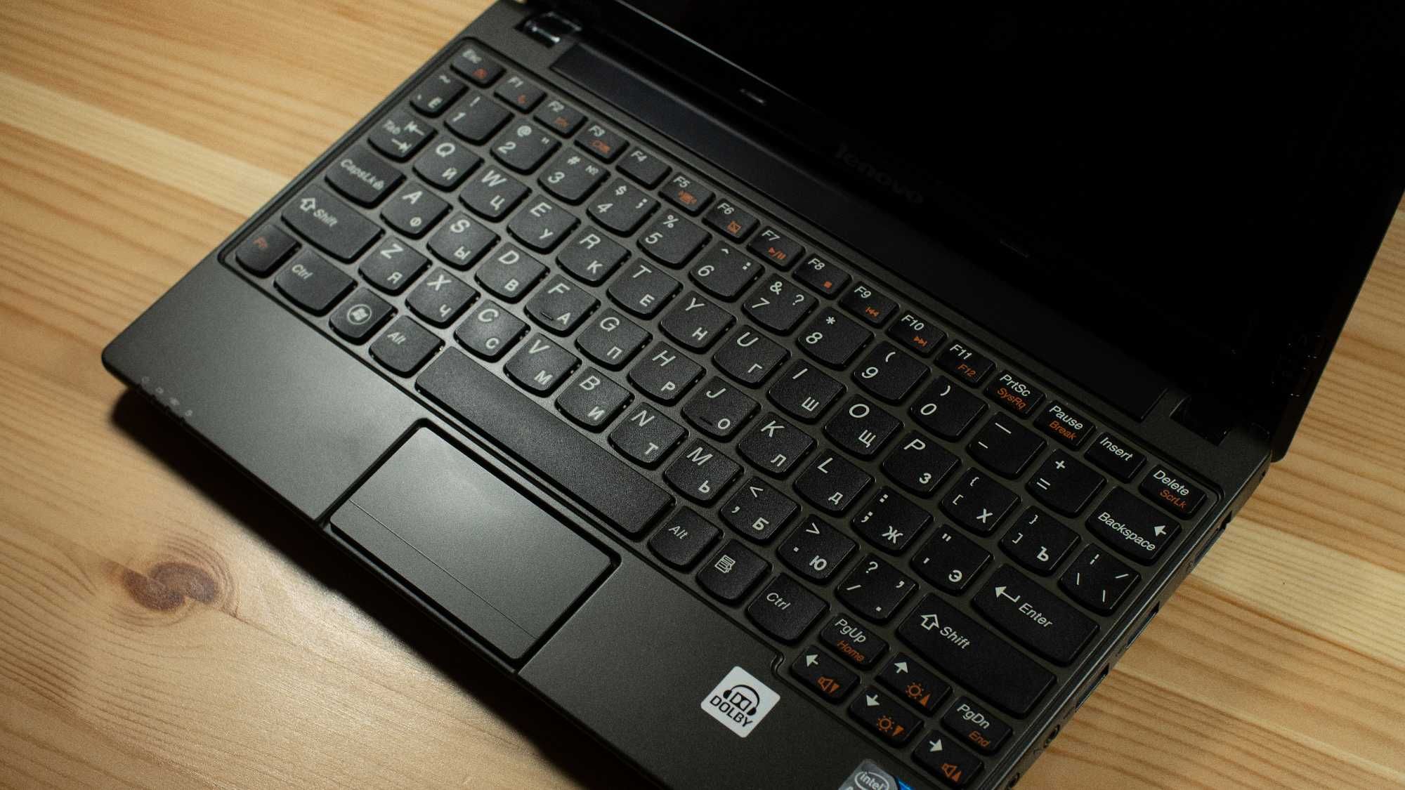 Ноутбук / Нетбук Lenovo S10 - 3 / SSD 120 GB / 2 GB RAM
