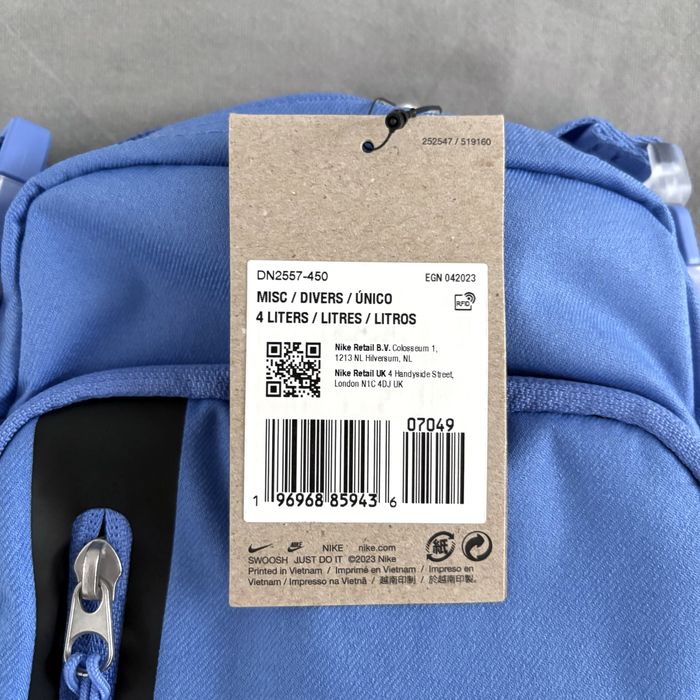 Saszetka nerka nike air swoosh tech drill torba na ramie listonoszka