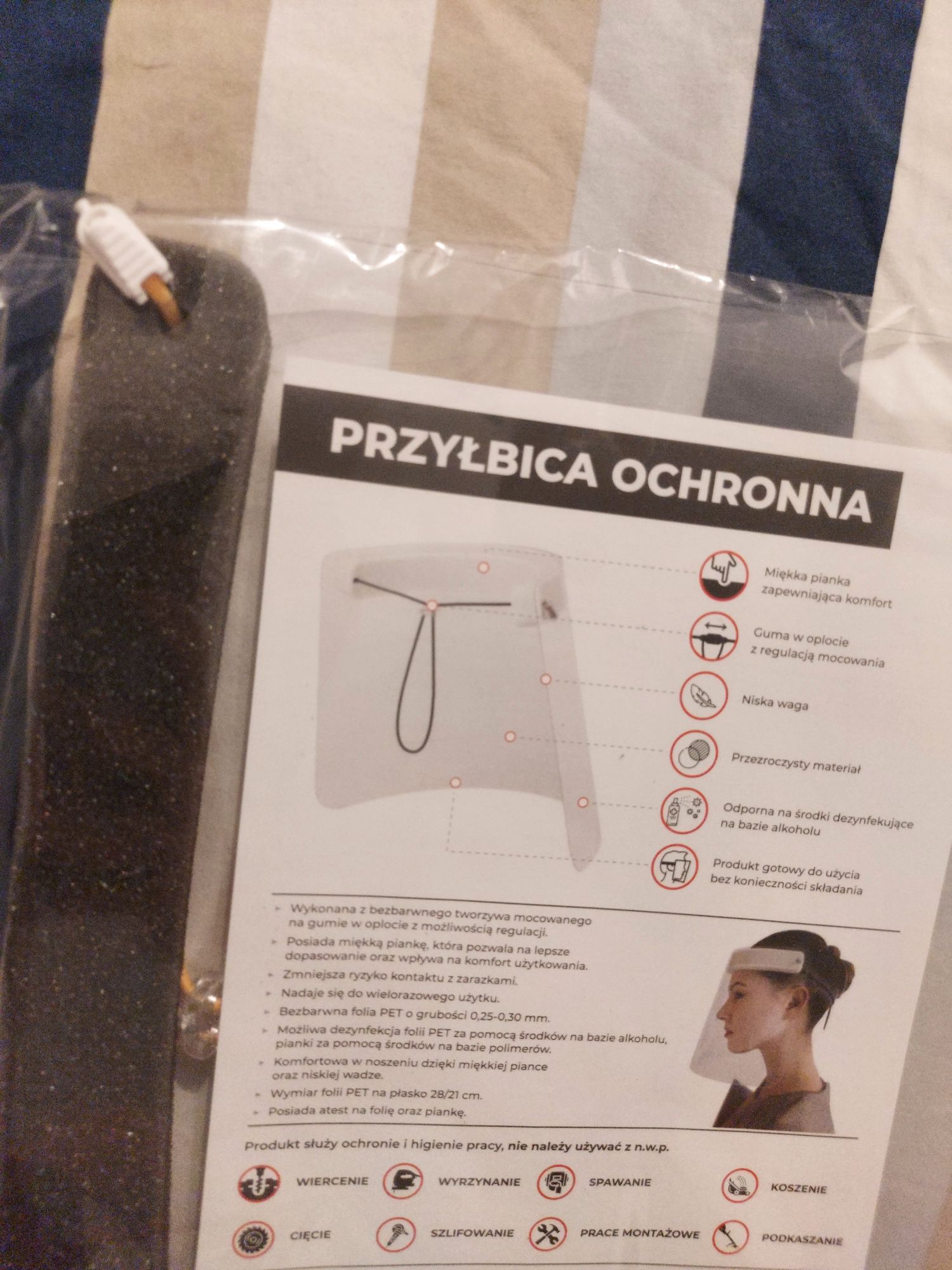 Ochronna przyłbica z pianką amortyzującą i regulowaną gumką maseczka