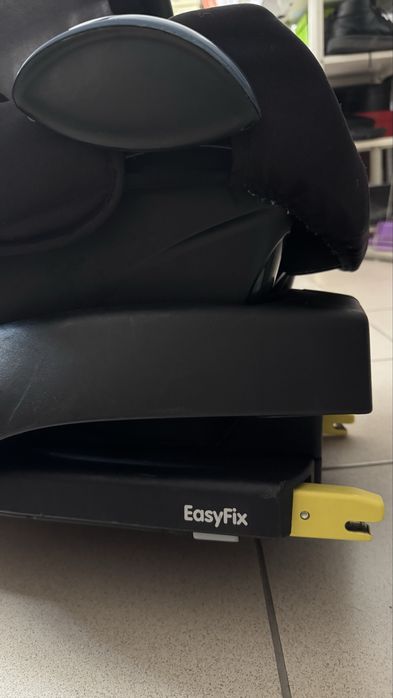 Автокрісло maxi-cosi+ база+ дощовик.