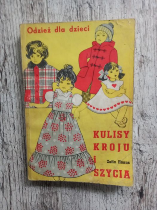 Kulisy kroju i szycia. Super przydatna ksiazka.