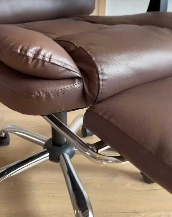 Офісне компьютерне крісло керівника TOR310 офисное кресло с массажем