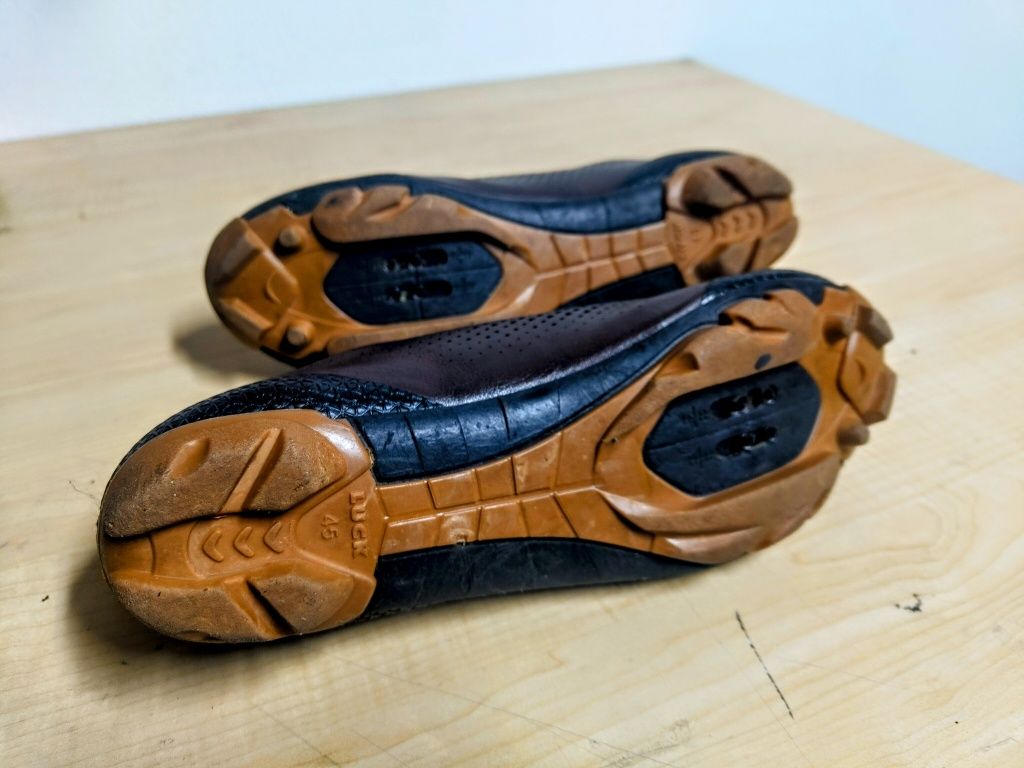 Sapatos de encaixe LUCK