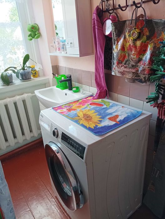 Продам будинок в центрі міста