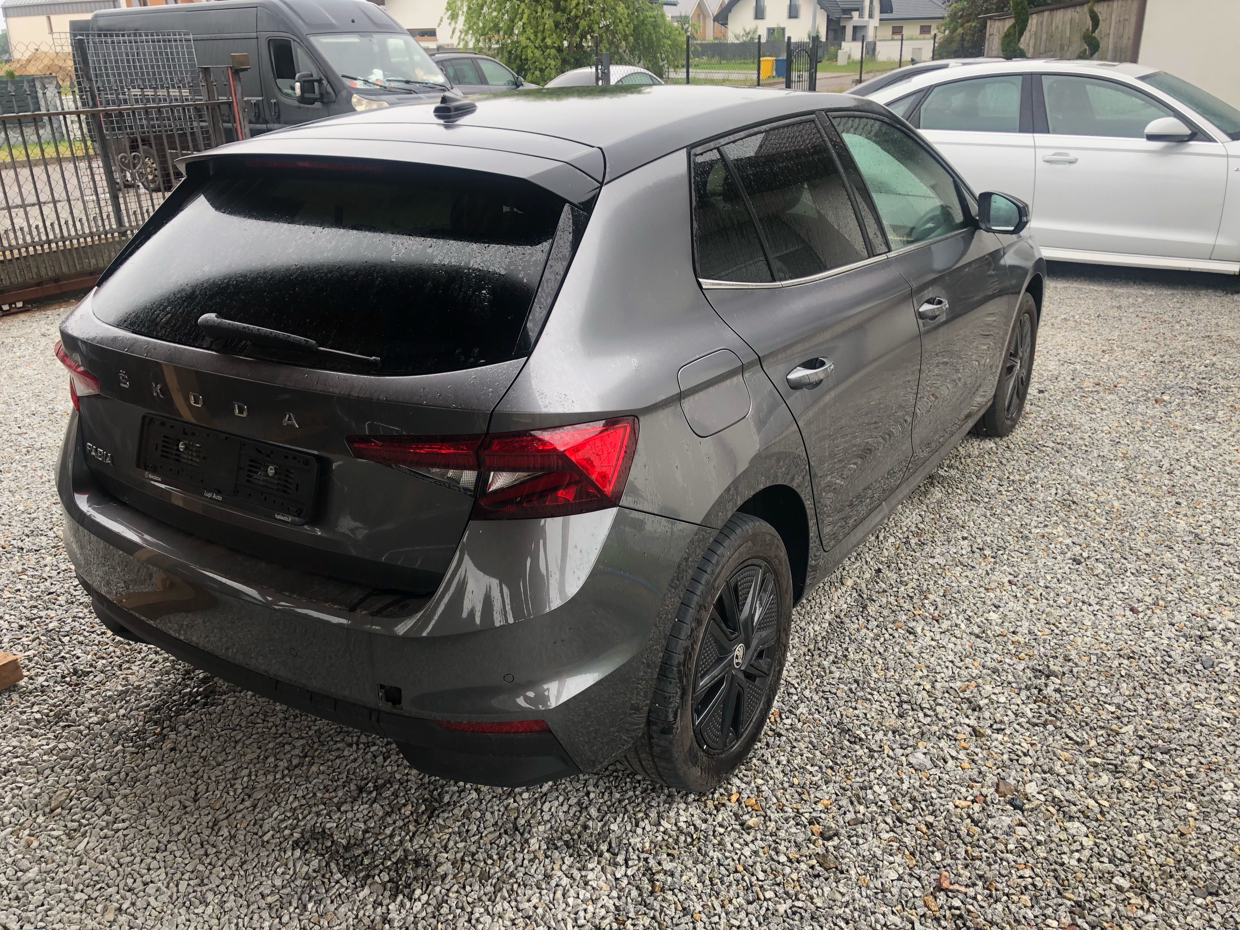 Skoda Fabia 1.0 TSI 109KM, tylko 3800km, 6 biegów, radar, bezwypadkowy