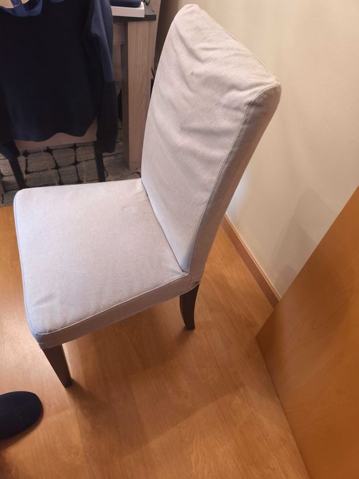 6 Cadeiras Ikea henriksdal com capas cinza clara, quase nunca usadas