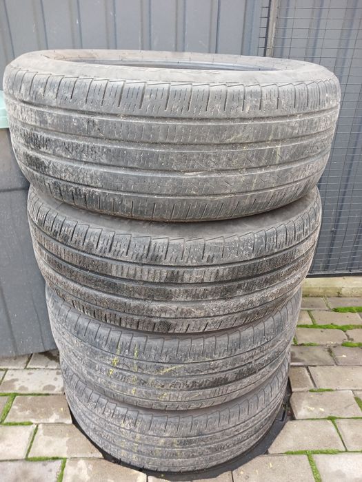 Віддам комплект резини для авто
