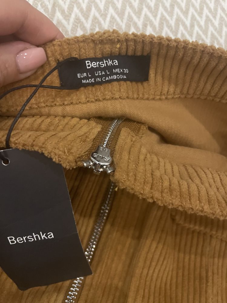 Спідниця Bershka mini розмір L