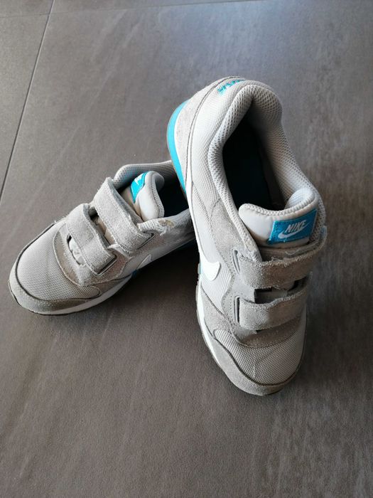 BUTY dziecięce sportowe NIKE MD RUNNER 2 NA RZEP R-33,5