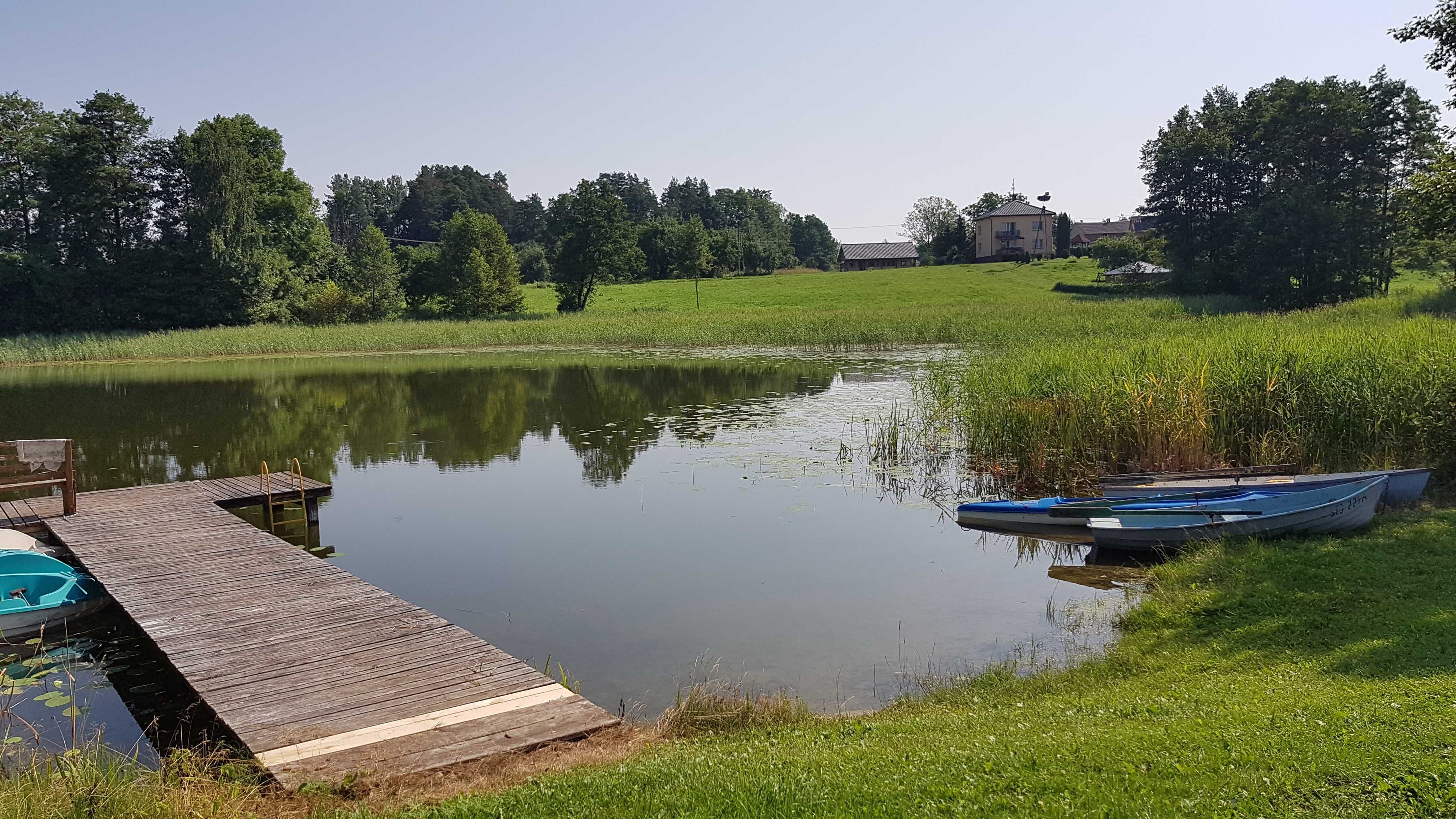 Agroturystyka domek nad jeziorem z dużym tarasem , balia