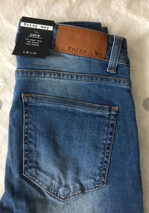 Jeansy z przetarciami noisy may W.28 L.32