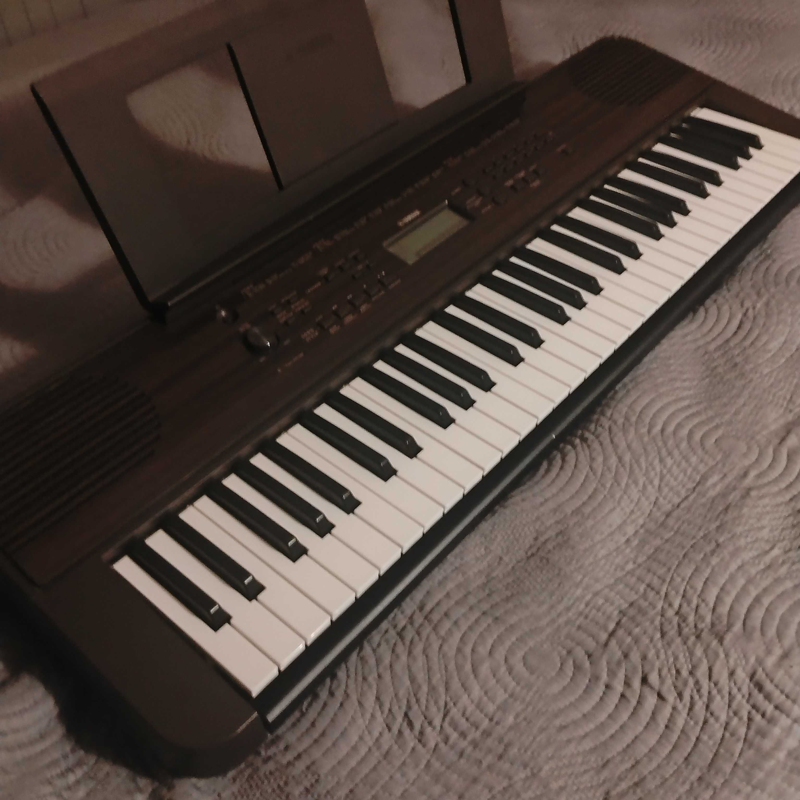 Keyboard Yamaha PSR-E360