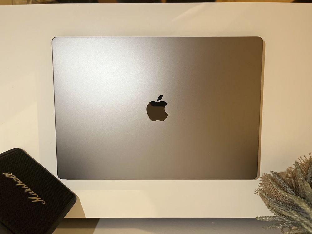 MacBook Pro 16 512gb/16RAM