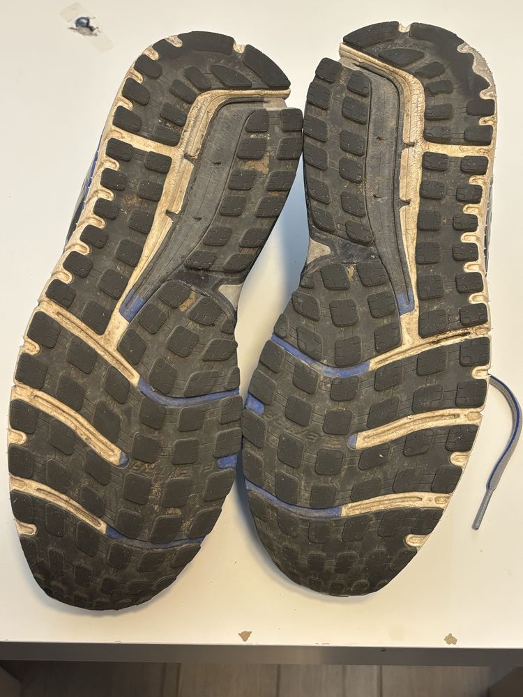 Brooks Beast 16 Extra Wide Running Shoes