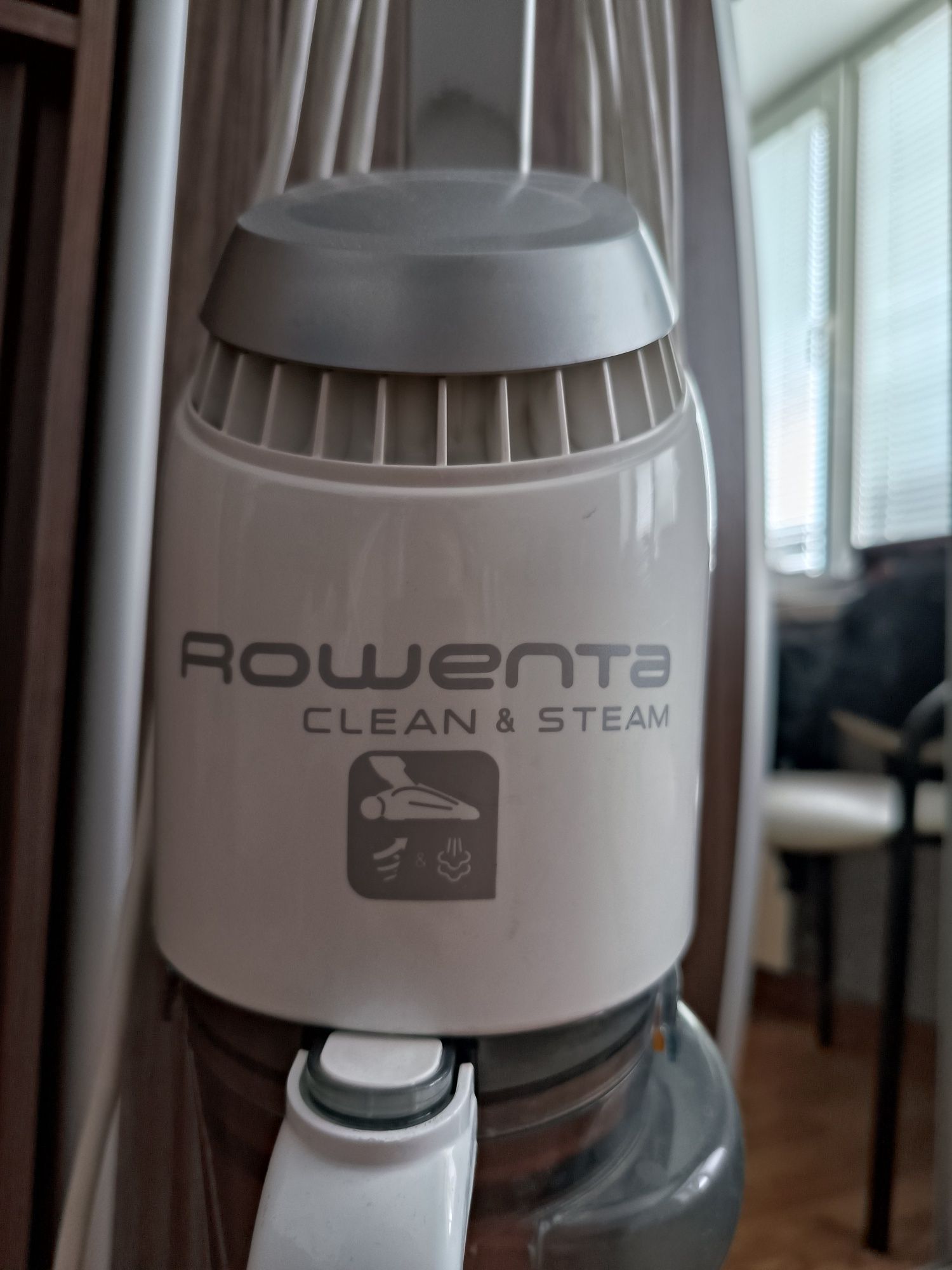 Пилосос - пароочищувач Rowenta 2 в 1 Clean & Steam