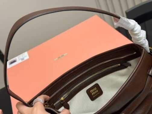 Torebka damska elegancka Miu miu skora