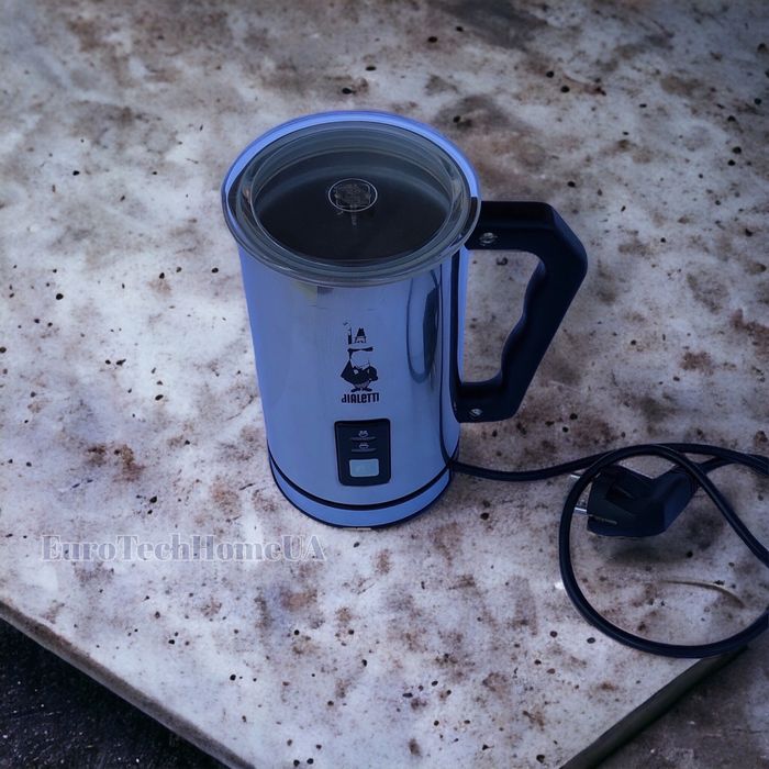 Спінювач молока, капучинатор Bialetti