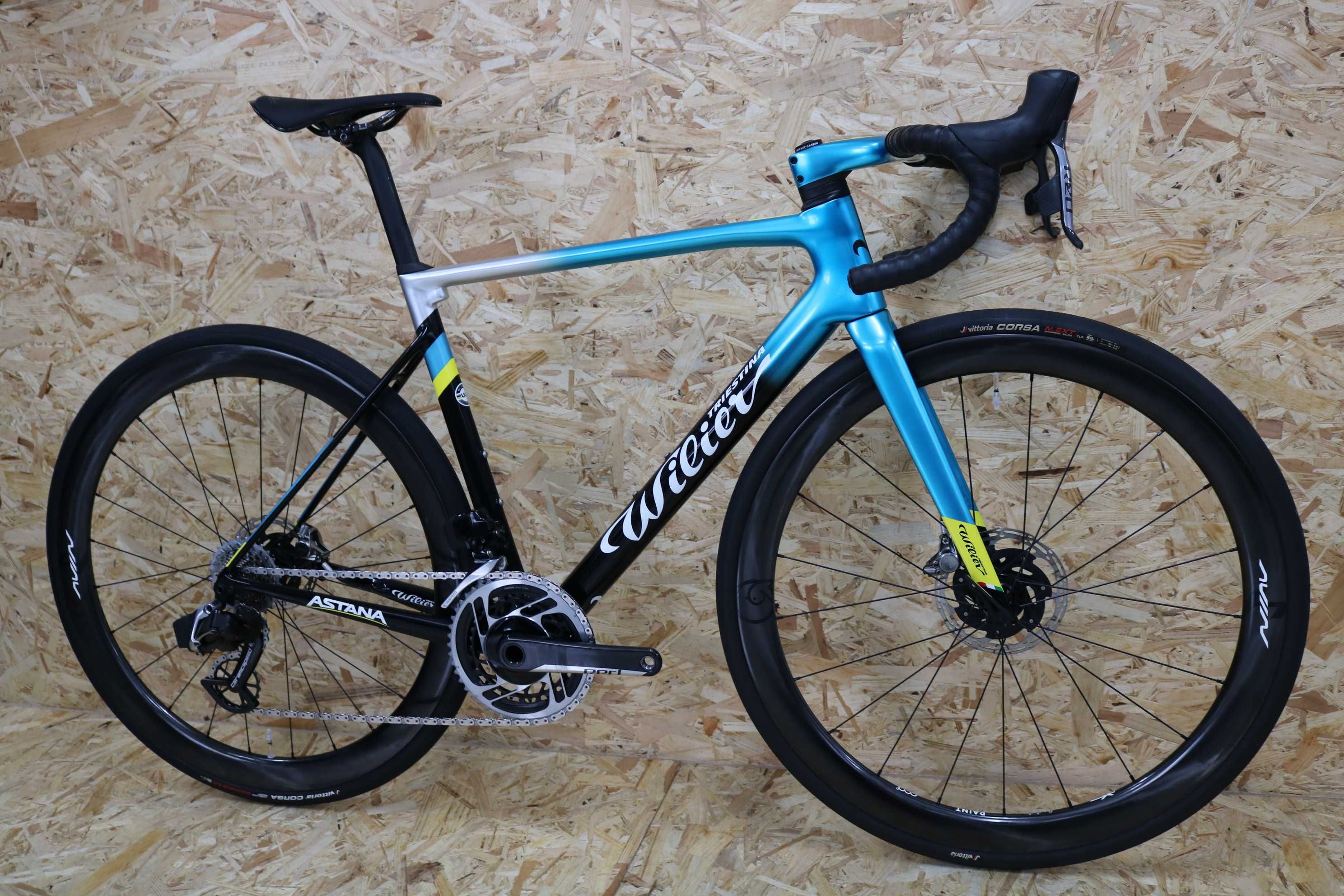 Bicicleta topo de gama Willier 0 SLR - Sram Red AXS - Rodas Carbono