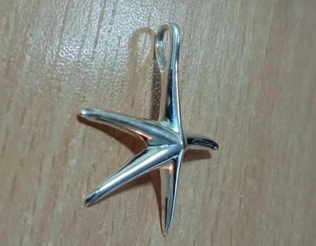 Srebrna zawieszka rozgwiazda Srebro 925 2,35 g Wisiorek gwiazda