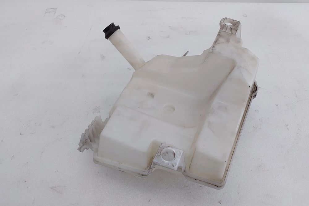 Reservatório / depósito água limpa vidros FORD Focus III