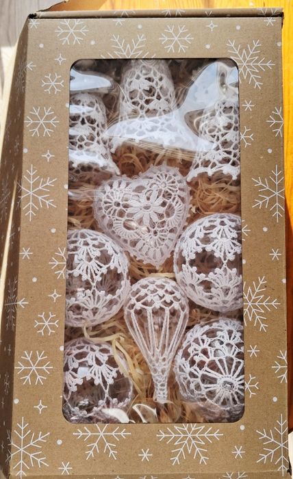 Zestawy świąteczne prezentowe ,cena wraz z opakowaniem