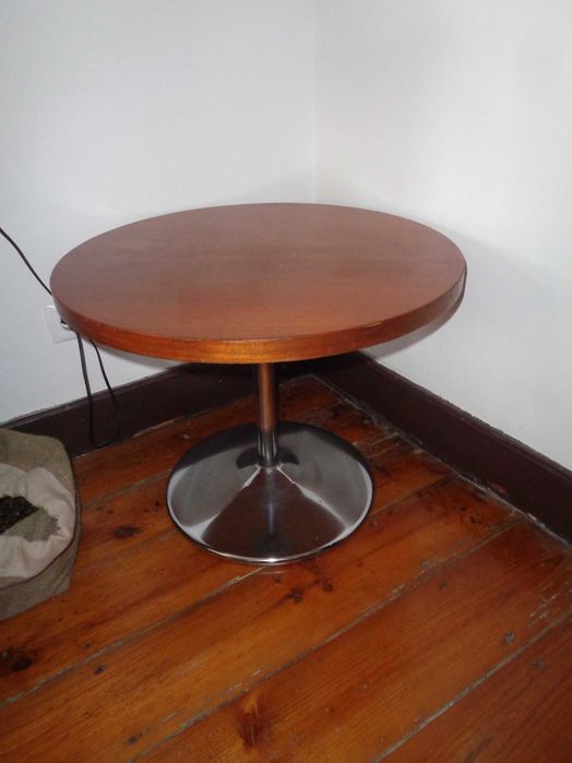 Mesa Baixa de Apoio - FOC - Fábrica Osório de Castro - Bauhaus