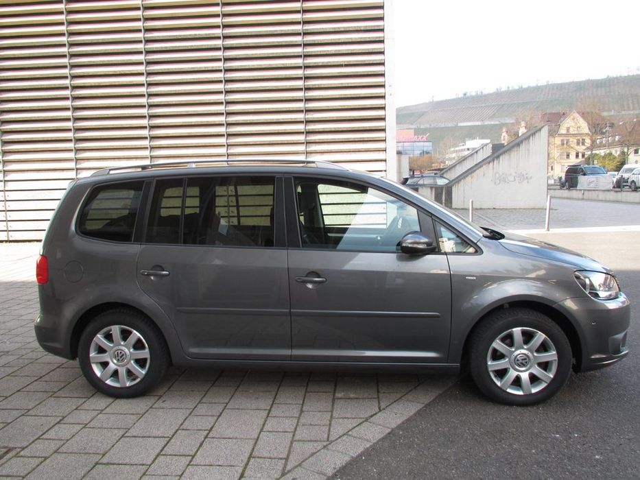 Бампер Volkswagen Touran 3 2015- разборка фольцсваген запчастини