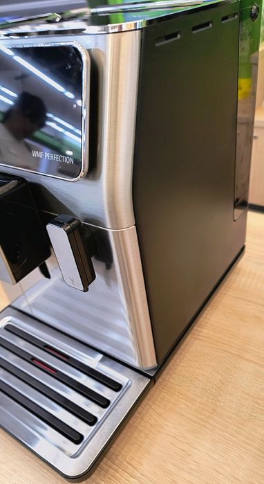 Продам нову кавомашину WMF Perfection 660 CP813D10
