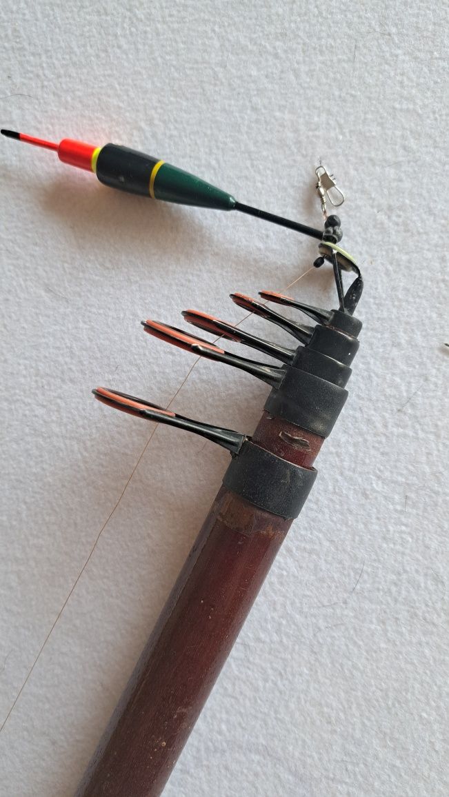 Wędka Retro z kołowrotkiem, ok. 5 m, korkowa rękojeść