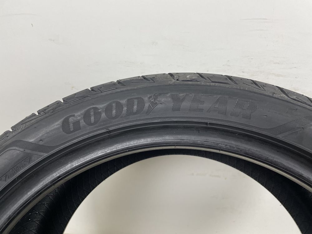 245/40R19 98Y 275/35R19 100Y Goodyear Eagle F1 Asymmetric 3 * RSC MOE