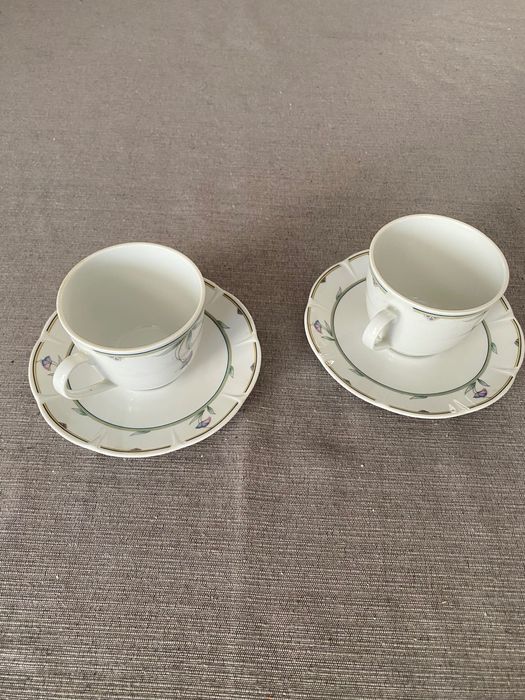 Dwie filiżanki porcelana