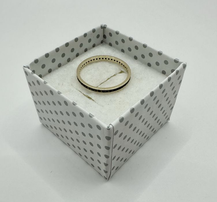 Złoty Pierścionek Obrączka z Czarnymi Cyrkoniami Pr.585 NOWY