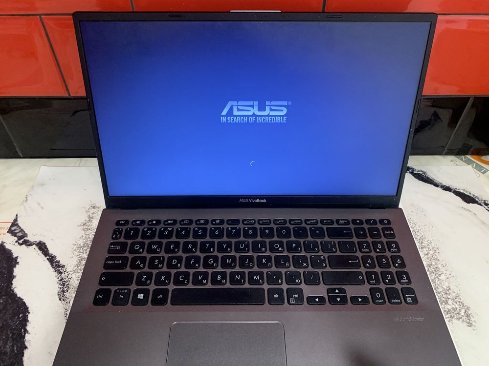 Ноутбук Asus VivoBook