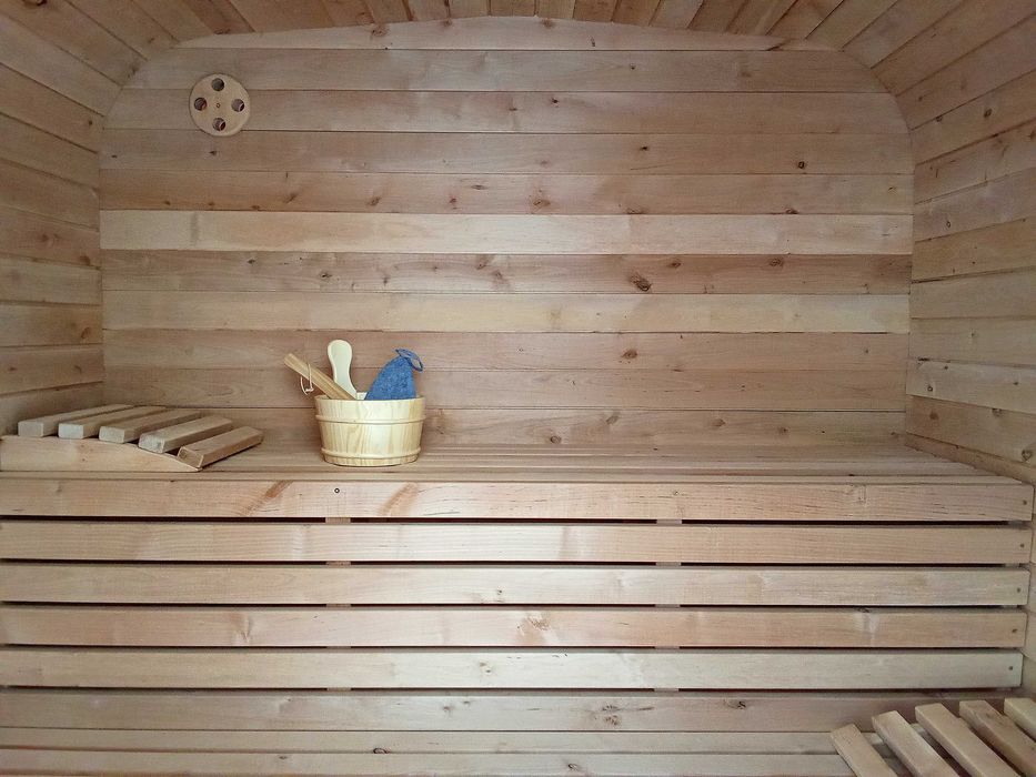 Sauna Quadro z Drewna Olchowego – 215 × 215 × 200 cm