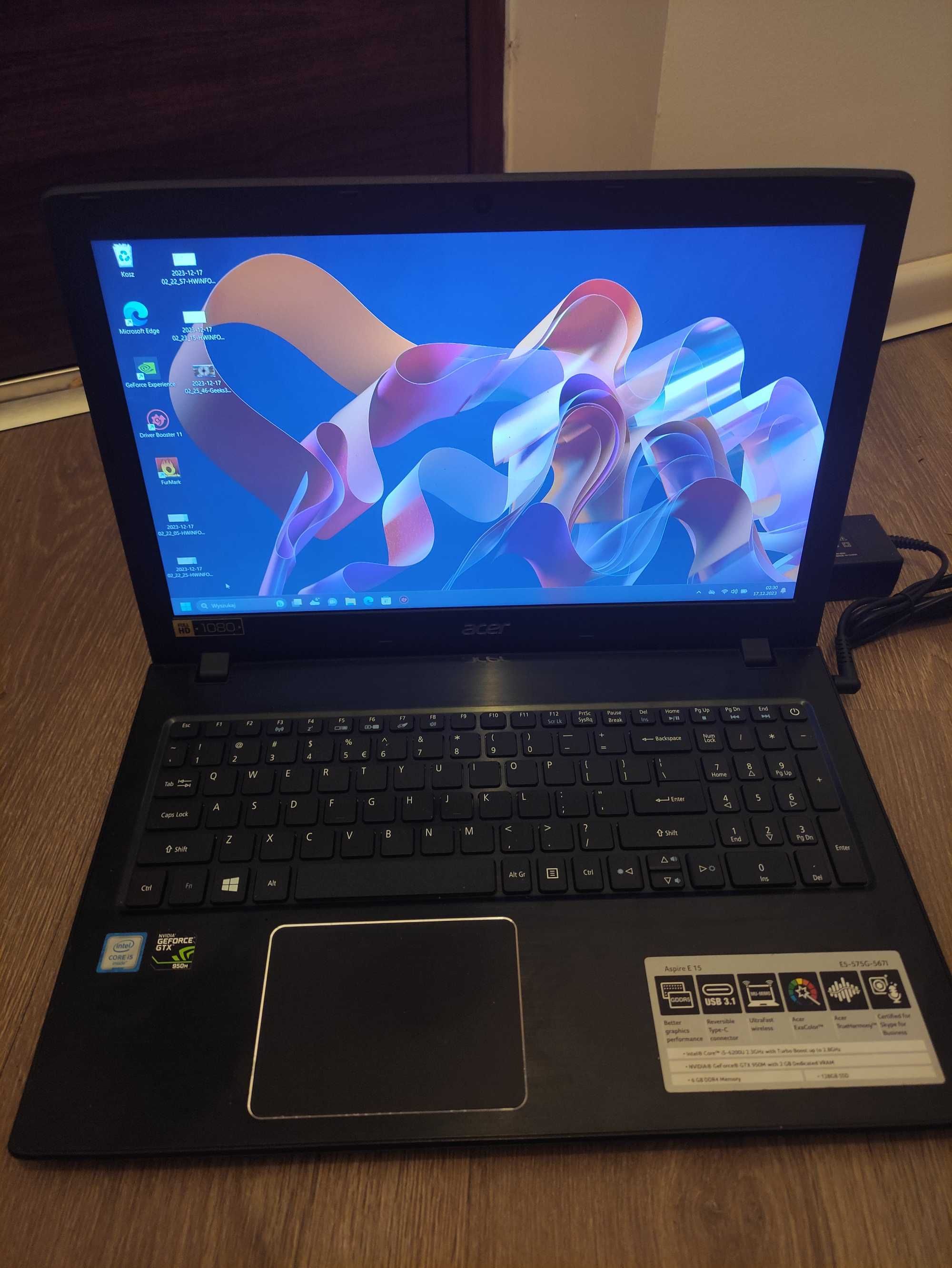 Acer E5-575G I5-6200U GTX950M  16GB RAM 500GB SSD FULL HD 1920X1080