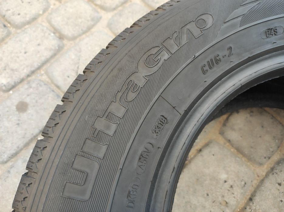 235.65.16c Dwie opony zimowe Goodyear Cargo UltraGrip