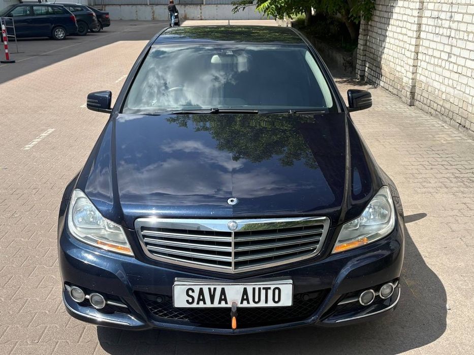 Продам Мерседес C CLASS.OM 651.MERSEDES C CLASS.Праве кермо