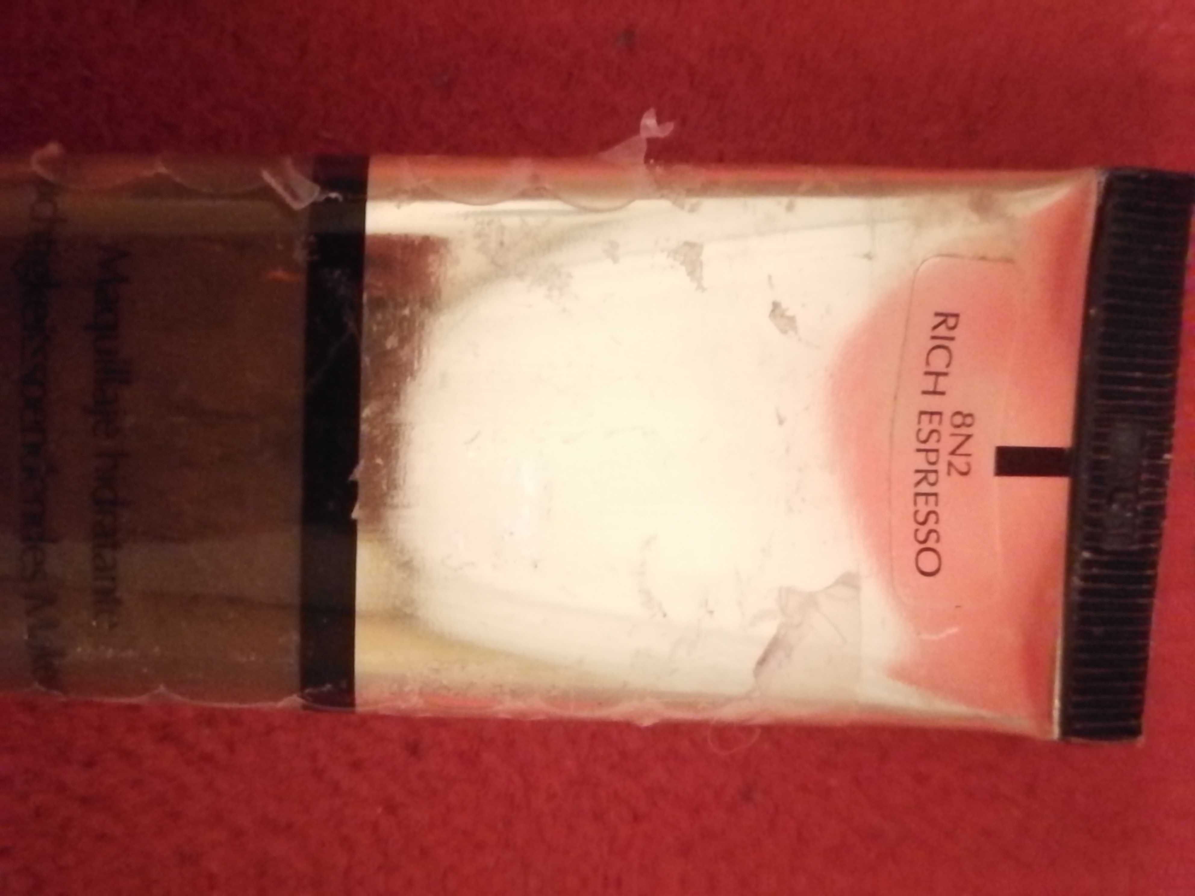 ESTEE LAUDER Futurist Hydra Rescue  2N1 podkład