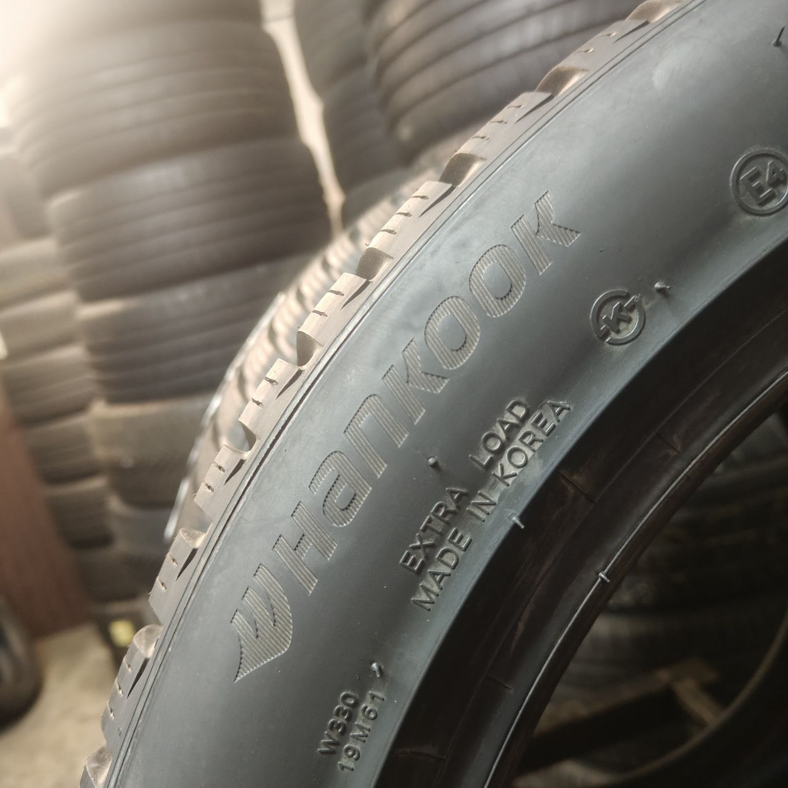 275/40/18 XL Sprzedam parę opon zimowych Hankook