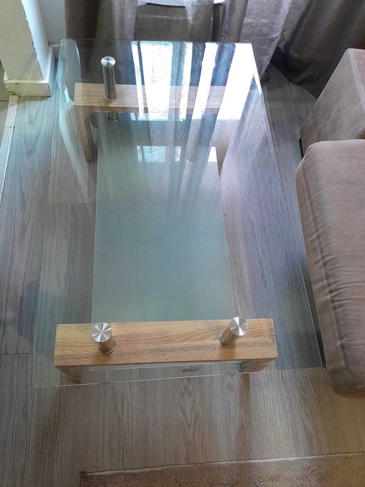 Mesa de vidro em bom estado