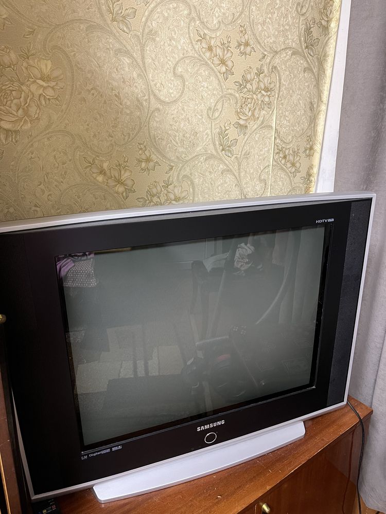 Телевізор samsung