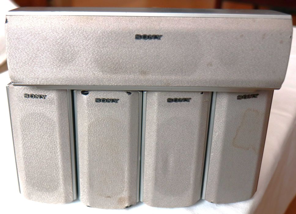 Colunas Sony CN-145 e MS-145 de dolby surround