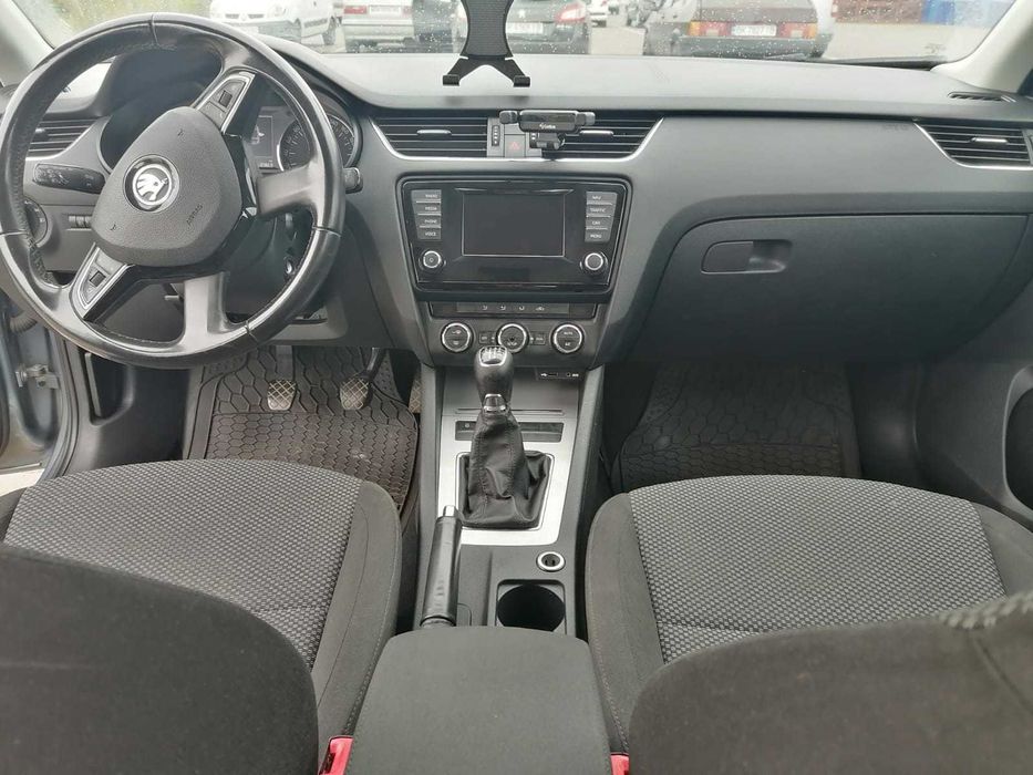 Шкода Октавия А7, можливо обмін на білший авто. Мін, бус