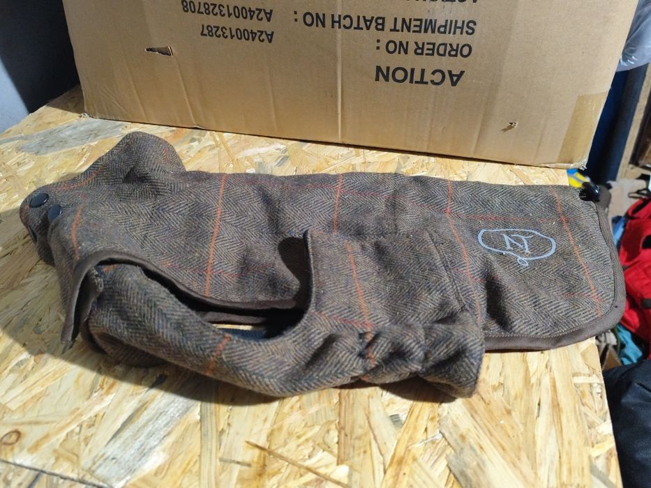 Ładny płaszcz dla psa Nomad Tales Tartan - rozmiar 40