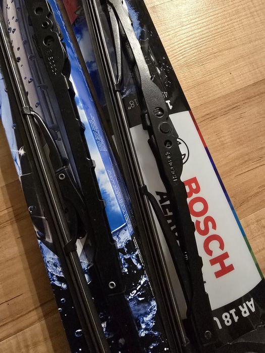 Wycieraczki Bosch 60cm 45cm Komplet 600x400mm Opel Dacia Chevrolet
