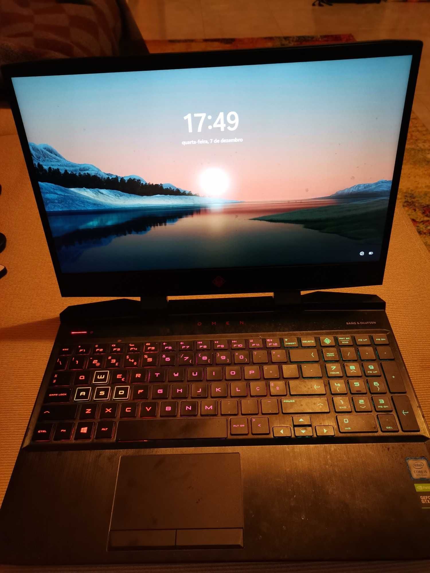 Portátil Gaming HP I5-9300H/8Gb Ram/nVidia GTX 1650