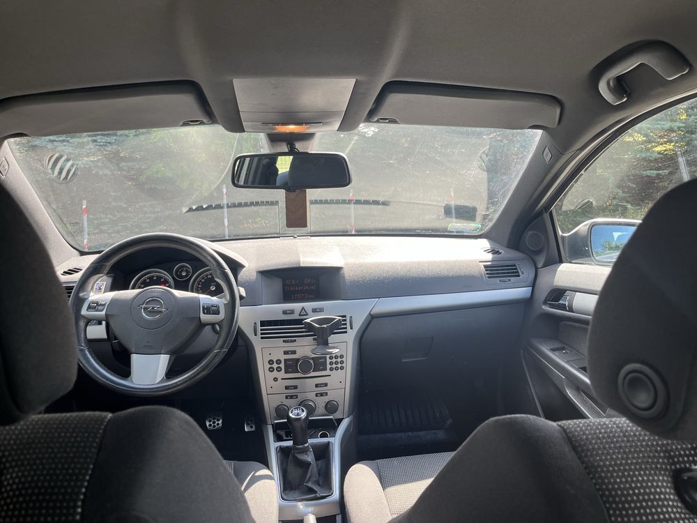 Opel Astra H GTC