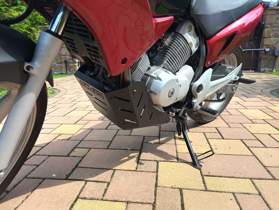 Akcesoryjny aluminiowy pług Honda Varadero XL 125 cm