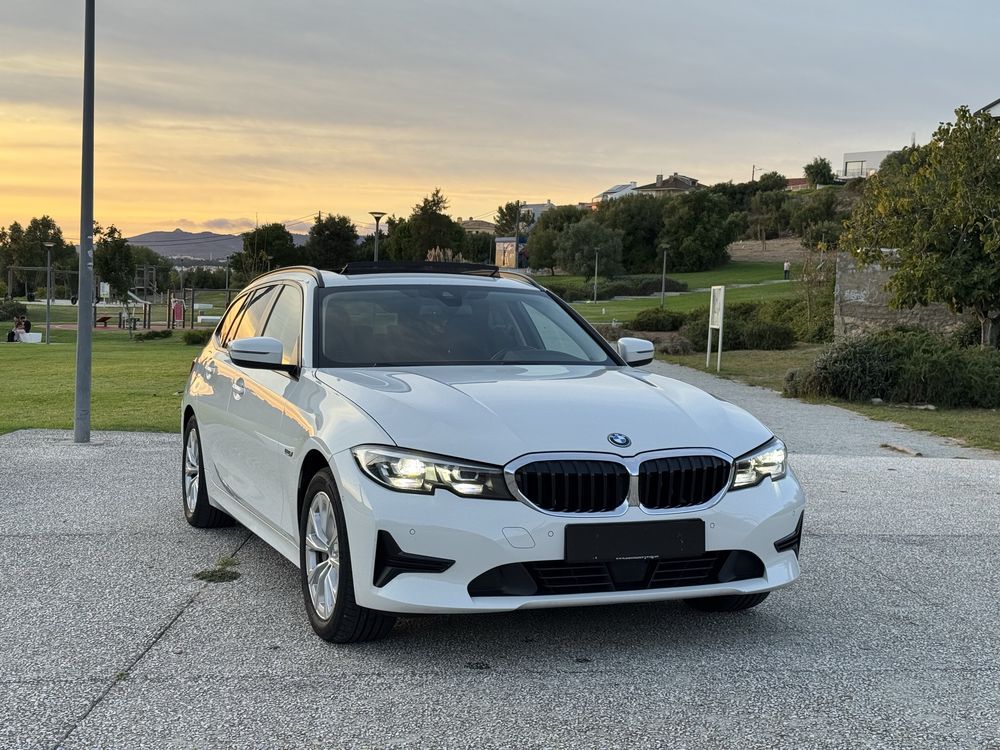 BMW 330e Sport line 2022