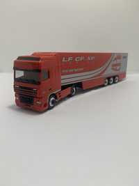 DAF XF da Herpa escala 1/87